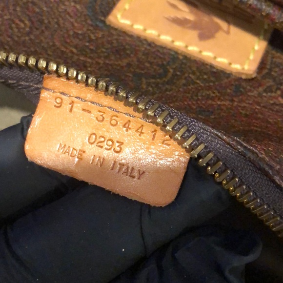 ETRO Milano Red Paisley Boston Weekend Bag With Carry Strap 50 cm - Picture 15 of 17